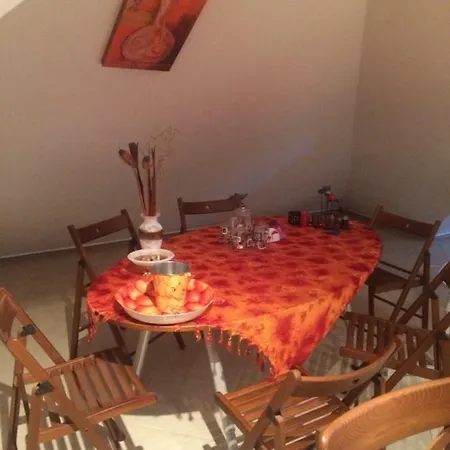 Fonix Apartman דירה *